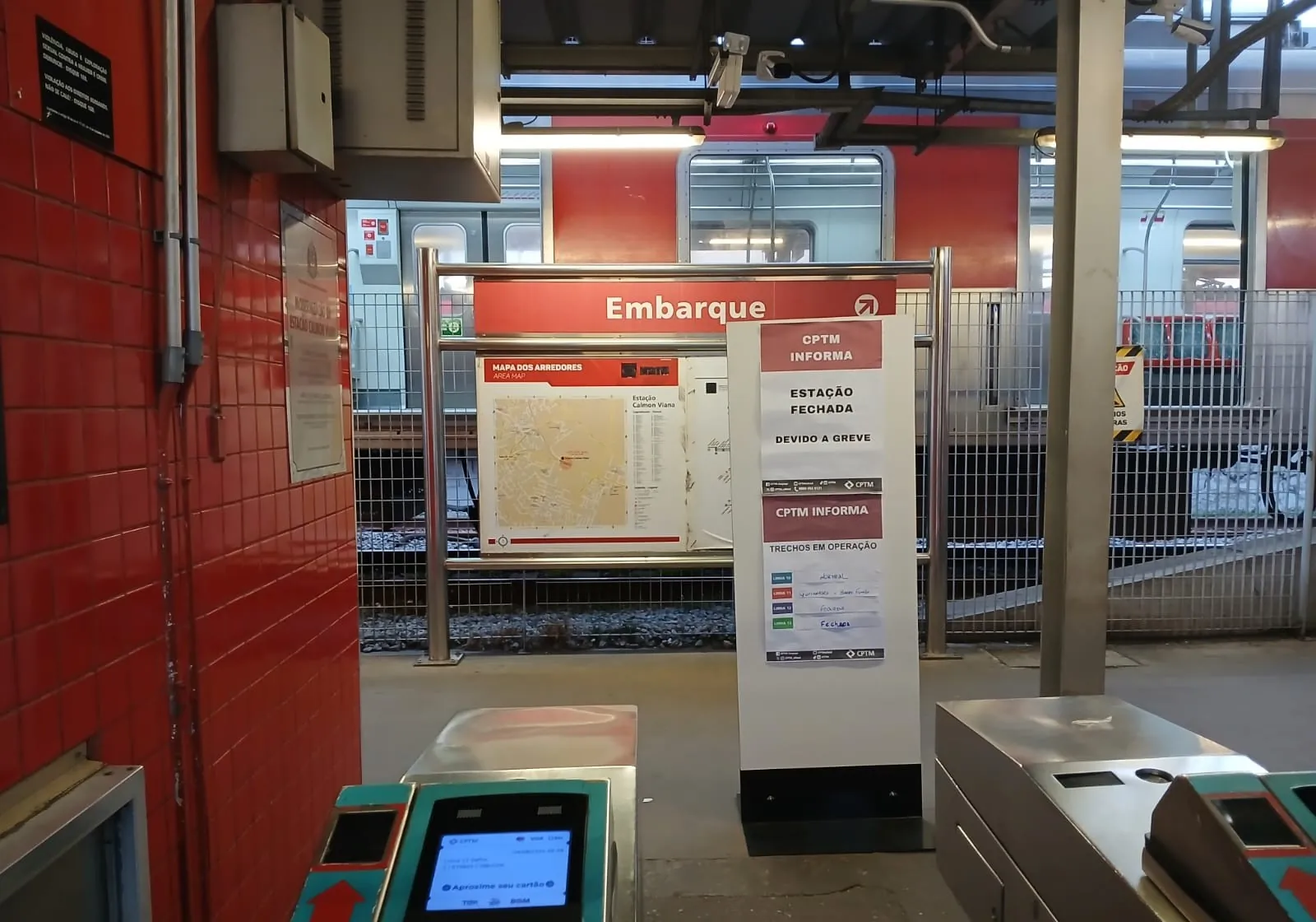 Passageiros do Alto Tietê enfrentam filas e mudanças de trajeto por greve da CPTM