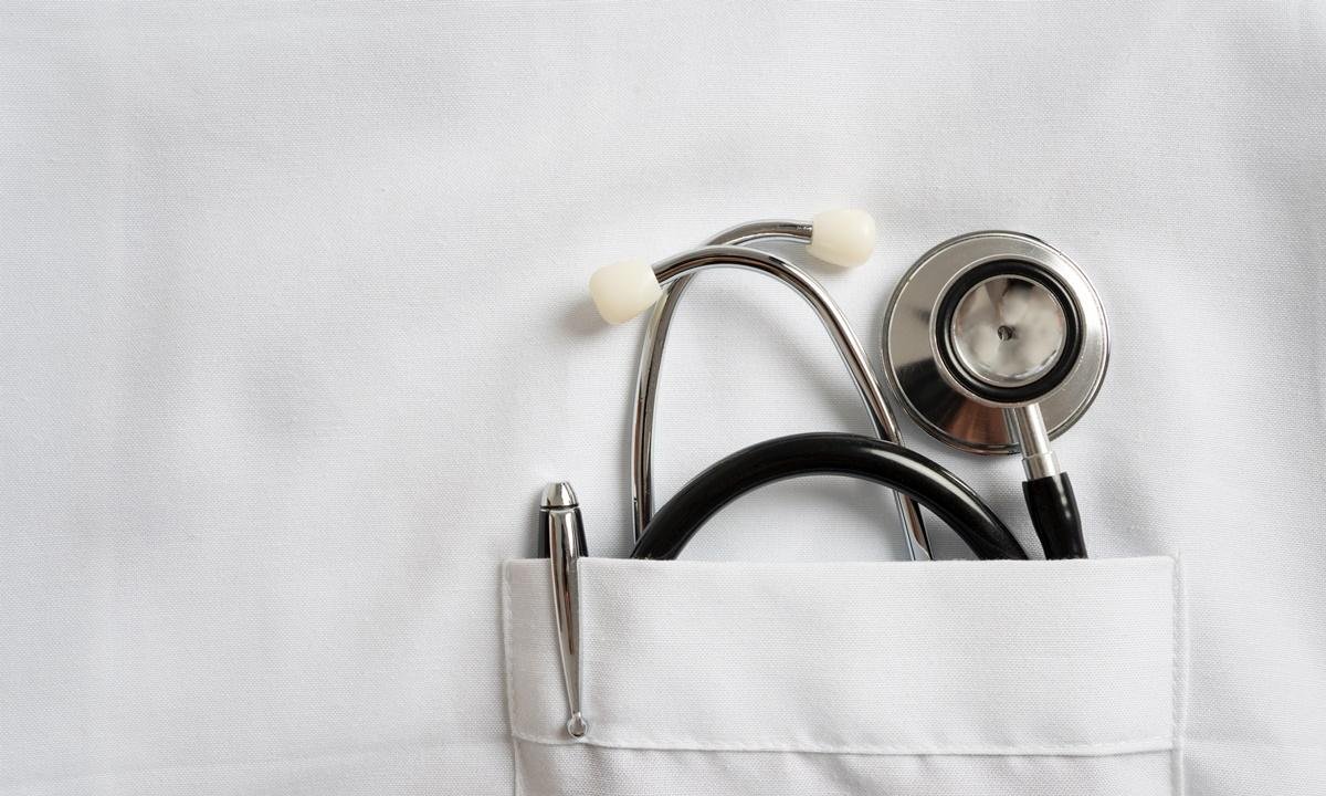 "Baiano tem mania de doença": médico é condenado a indenizar paciente