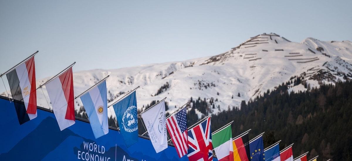 Fórum Econômico Mundial começa dominado por geopolítica, temor de crise da dívida e de bolha da IA