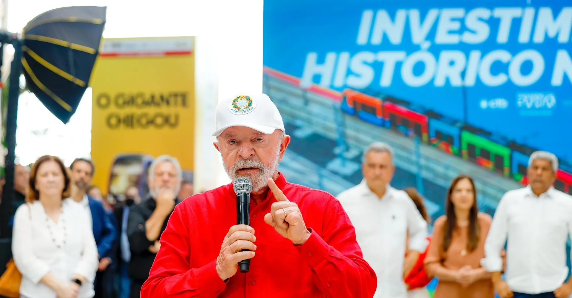 Diante do avanço de Flávio, Lula endurece discurso sobre segurança