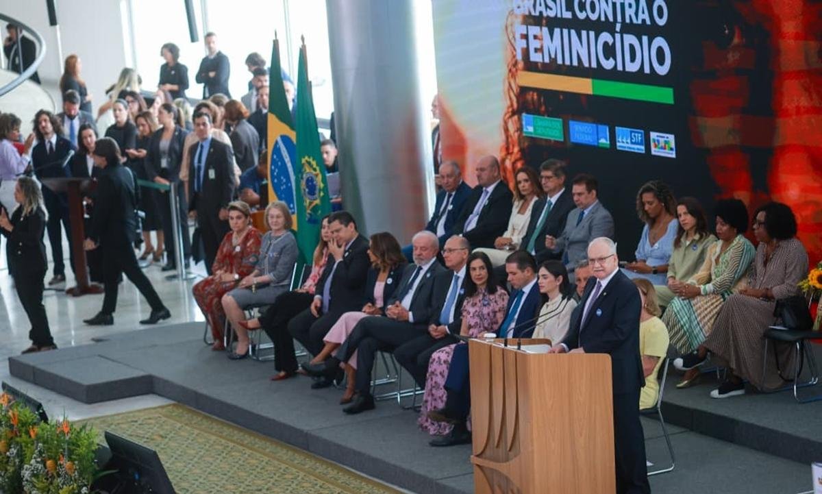 Entenda pacto dos Três Poderes contra o feminicídio lançado nesta 4ª