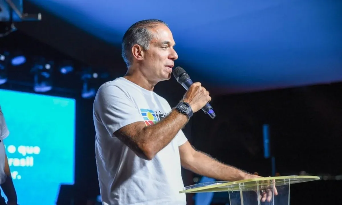 PF cita ACM, Jerônimo e Rui em "lista de vinhos" de ex-sócio de Vorcaro