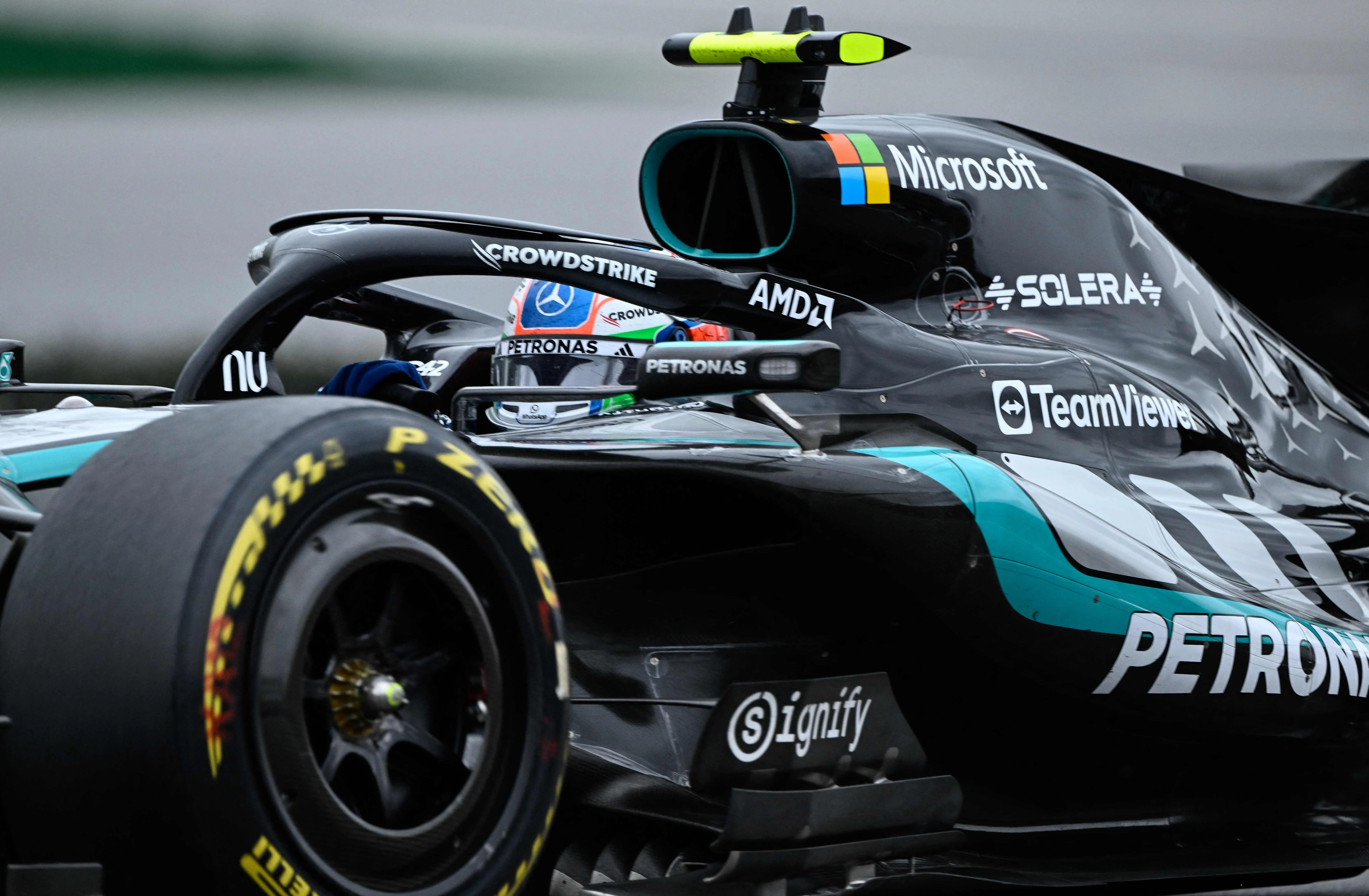 Russell abandona GP do Canadá e Antonelli faz história na Fórmula 1 ao vencer a quarta corrida seguida