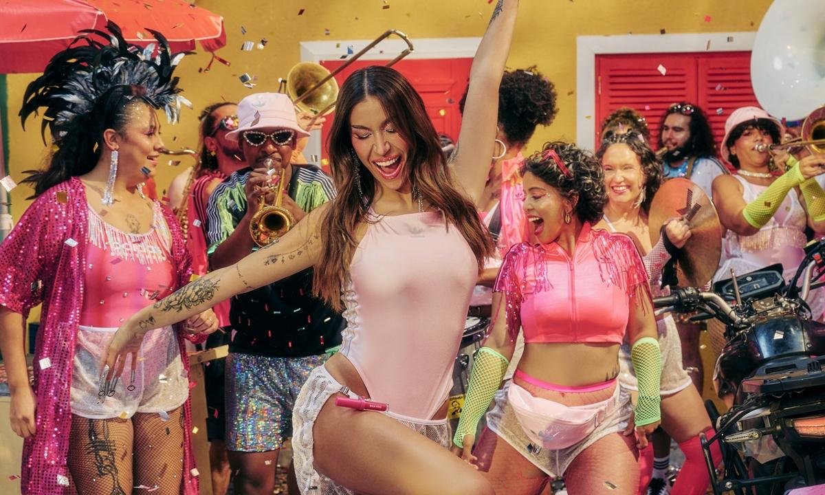 Marcas se preparam para o Carnaval 2026 com lançamentos temáticos