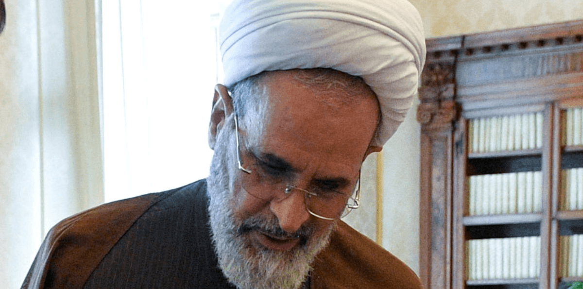 Irã nomeia Alireza Arafi como líder supremo do país após morte de Khamenei