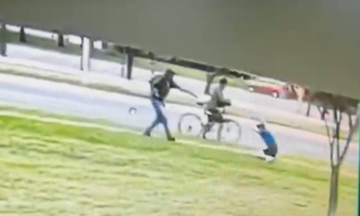 Jovem tem celular roubado por dupla em bicicleta na Asa Norte