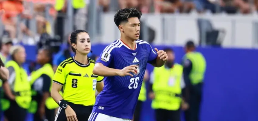 Jogador japonês recebe mensagens xenofóbicas após fala sobre o Brasil