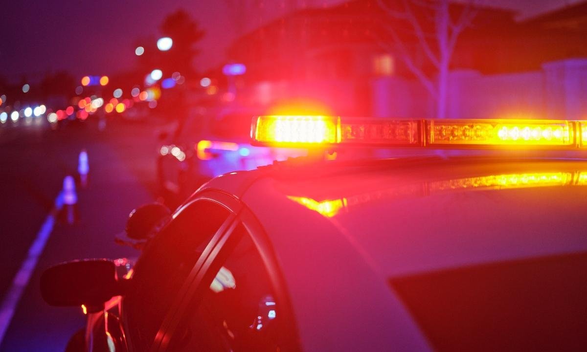 Jovem é morto a tiros e 4 ficam feridos em praça de João Pessoa