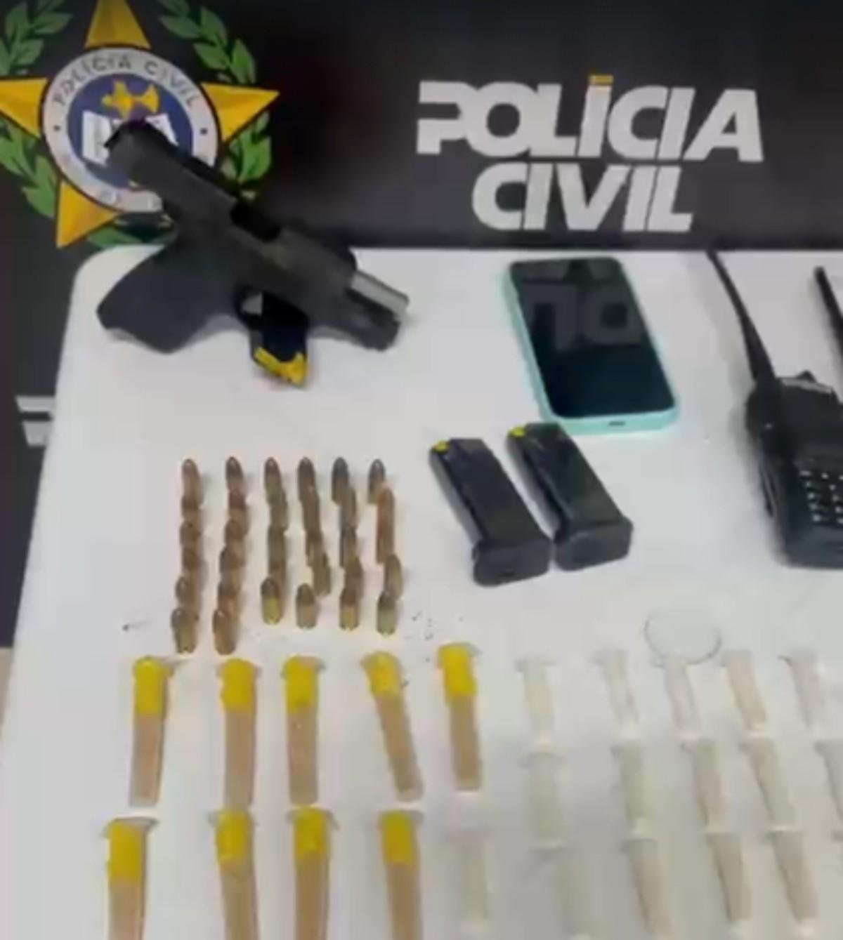 Jovem apontado como gerente do tráfico é preso com arma em Barra Mansa | G1