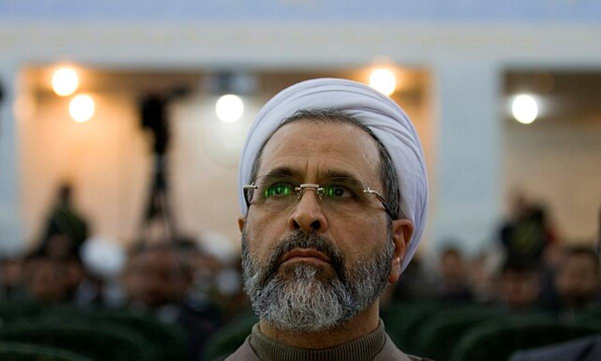 Irã nomeia aiatolá que vai comandar o país até escolha de novo líder