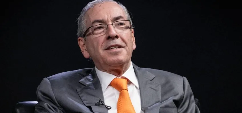 Dino bloqueia R$ 6,1 mi de Eduardo Cunha em investigação sobre emendas