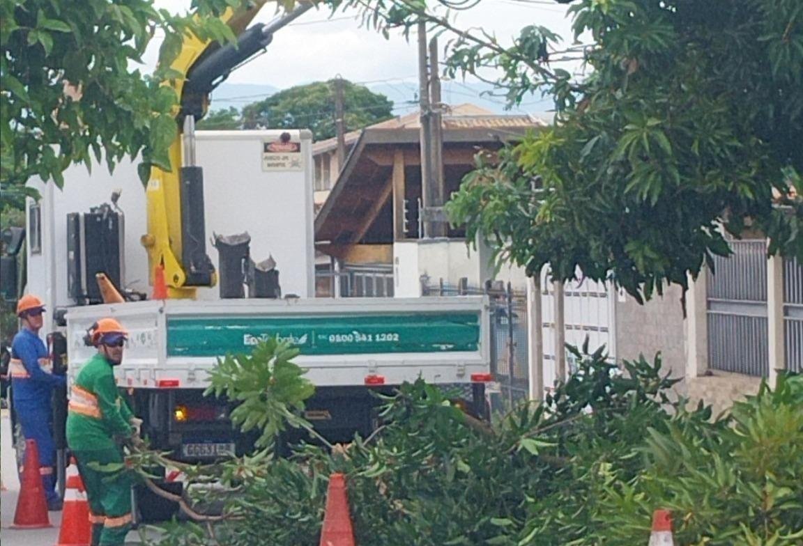 Prefeitura de Taubaté segue no atendimento às ocorrências após forte chuva