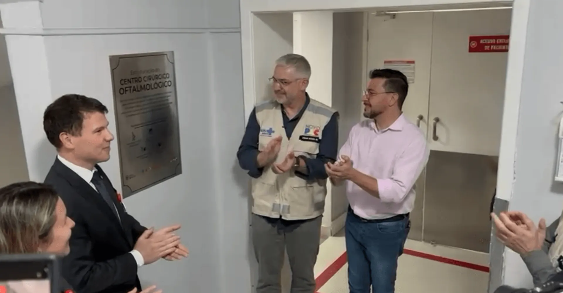 Governo Federal entrega ambulâncias e anuncia novo ambulatório SUS no PR