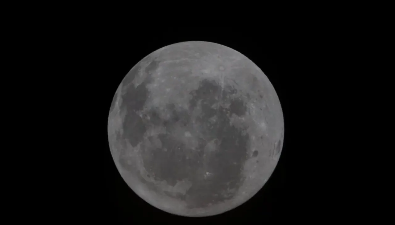 Onde assistir ao sobrevoo da missão Artemis II na Lua?