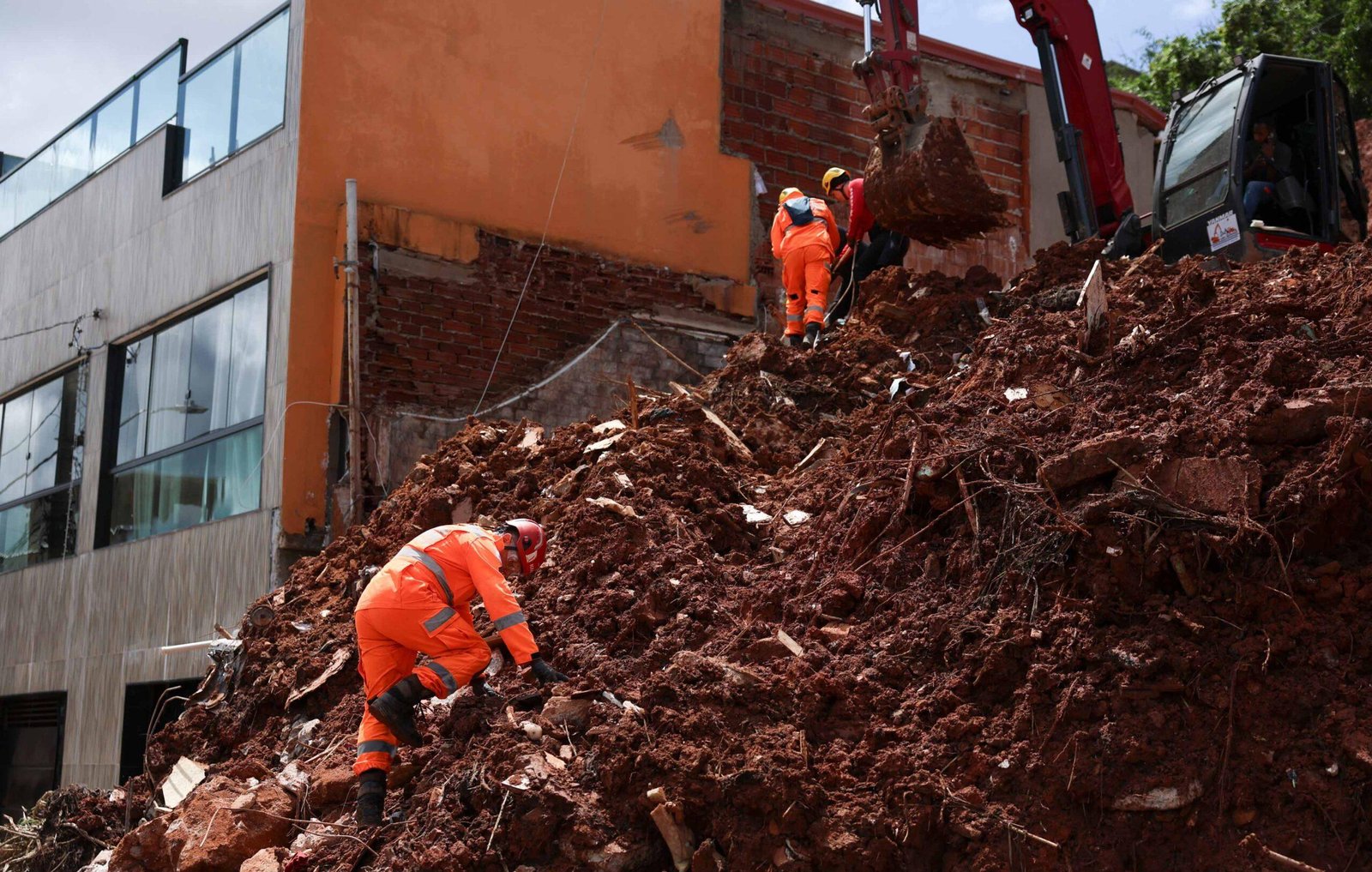 Chuvas em Minas Gerais: número de mortos é atualizado e chega a 72