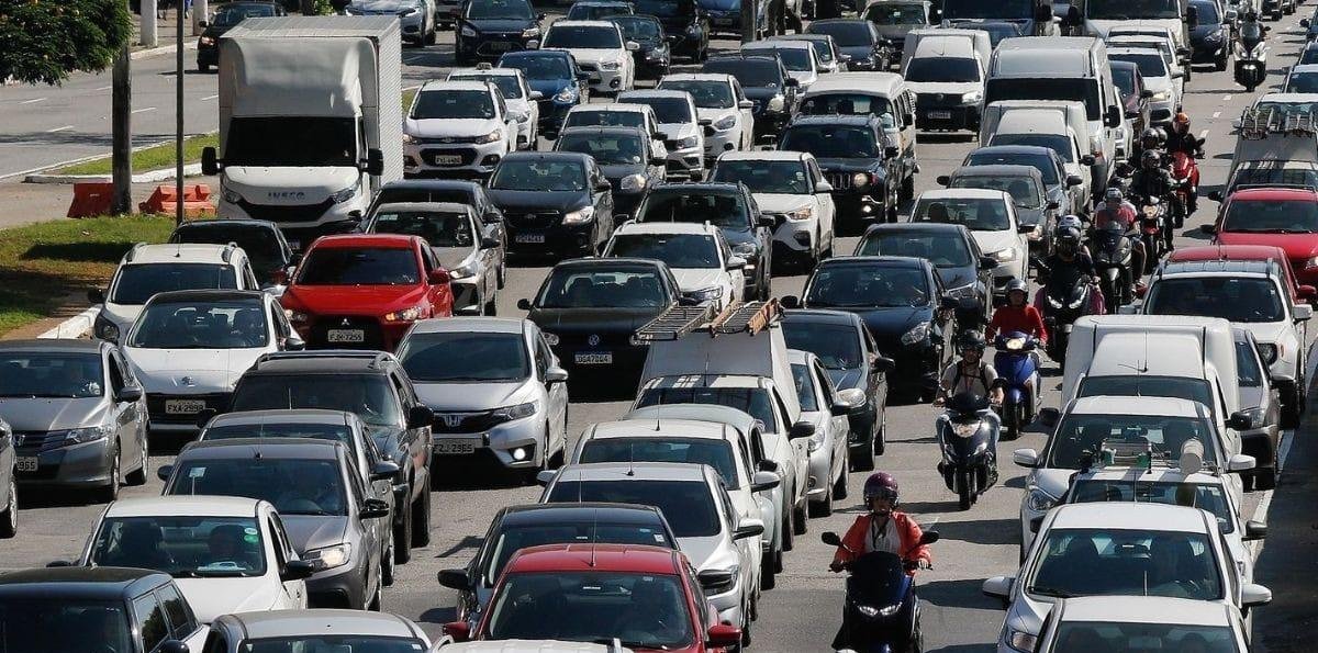 Veículos podem trafegar nos corredores de ônibus em caso de greve?