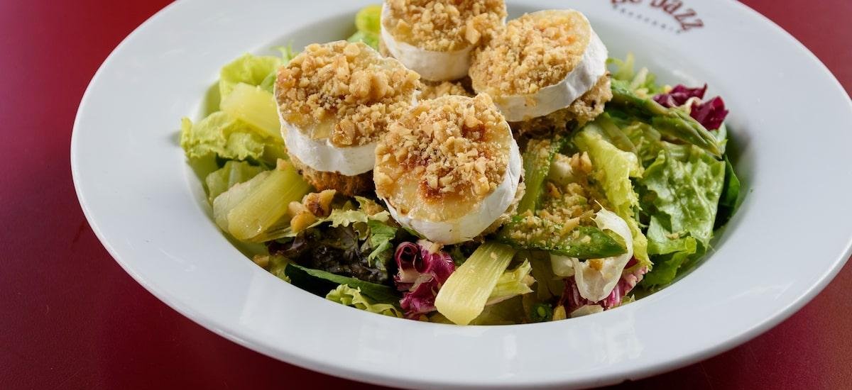 Salade au Chèvre do Le Jazz | Receita com Queijo de Cabra e Aspargos