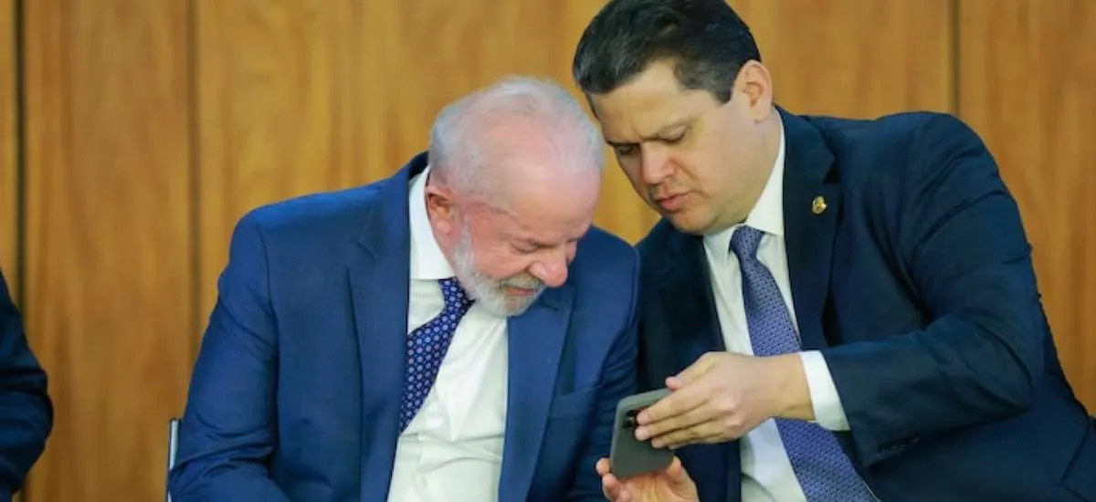 Alcolumbre manda avançar fim da 6x1, PEC da Segurança e minerais críticos após reuniões com Lula