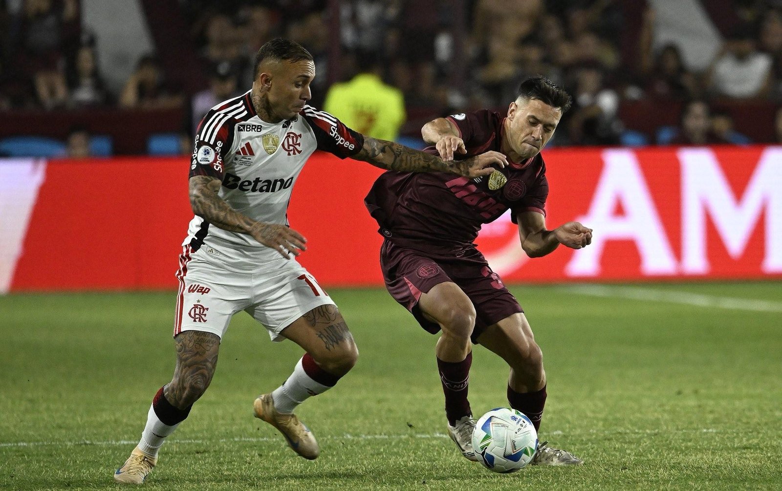 Flamengo tenta reverter freguesia recente de brasileiros para argentinos na Recopa; veja retrospecto