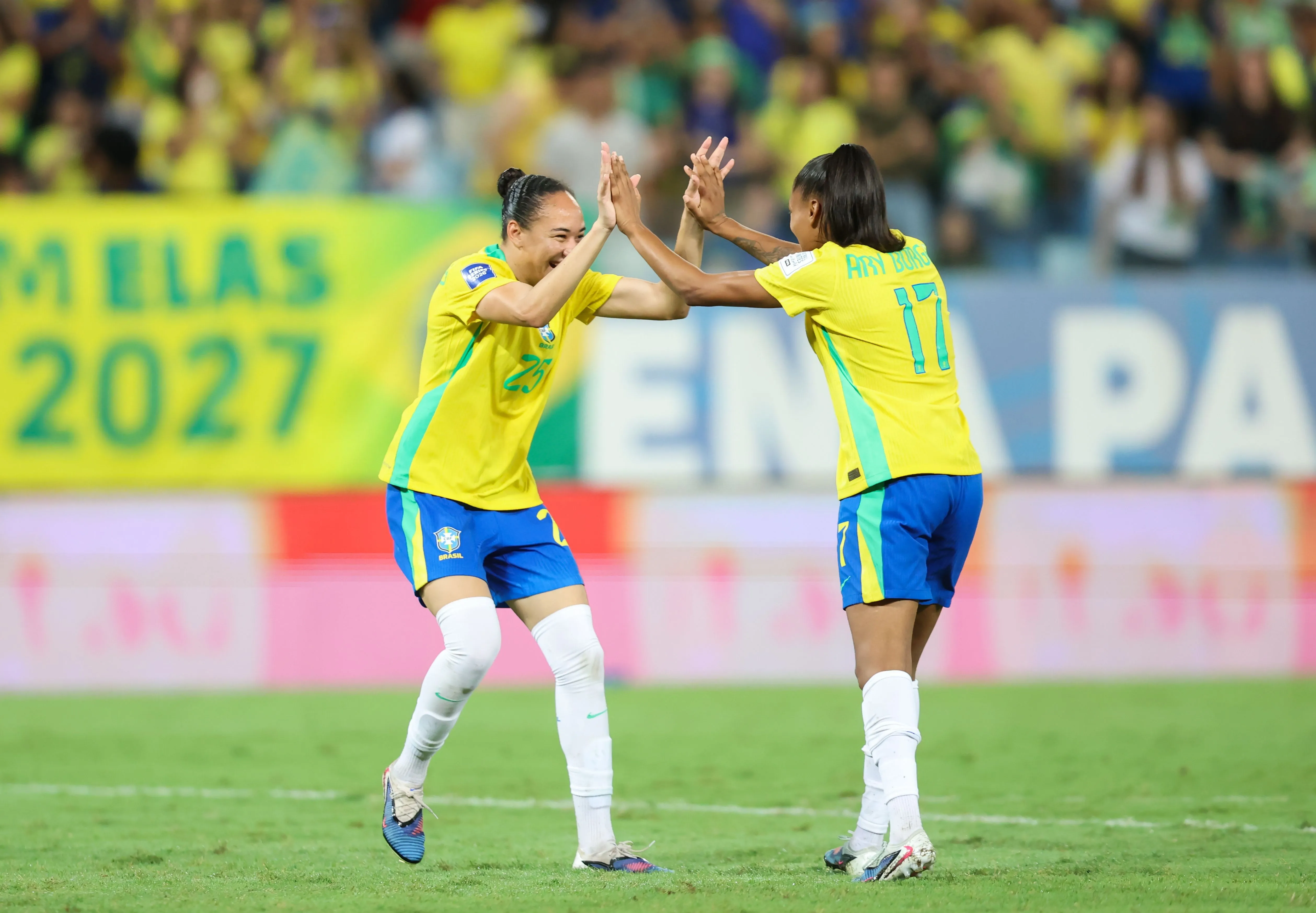 Seleção brasileira feminina conquista o Fifa Series e chega a 10 jogos de invencibilidade em casa