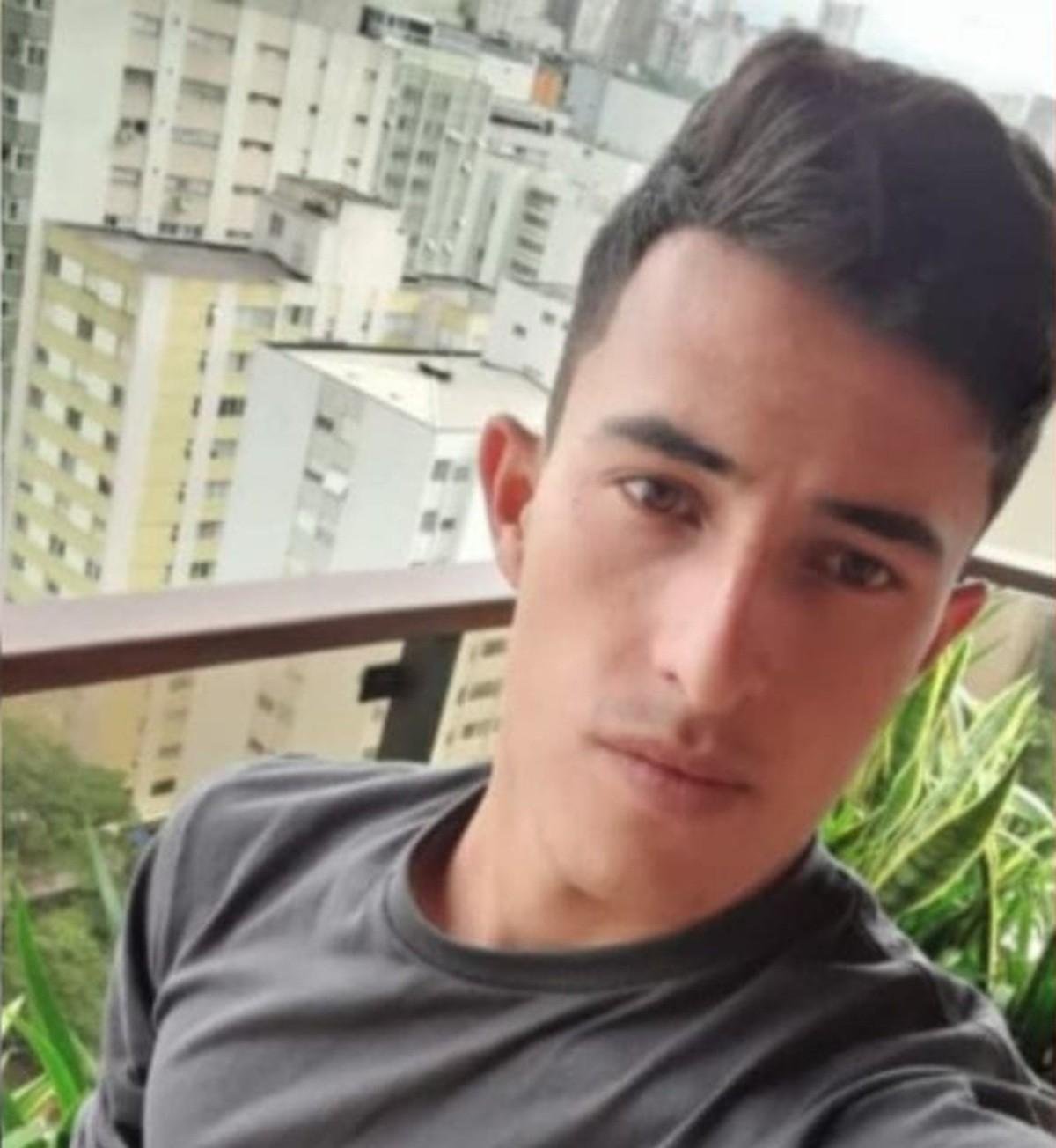 Trabalhador morre após cair de barracão de 10 metros em Canoinhas | G1