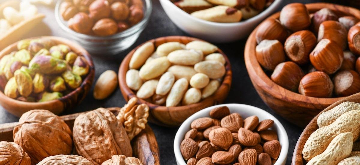 Por que castanhas podem ser aliadas no controle de peso