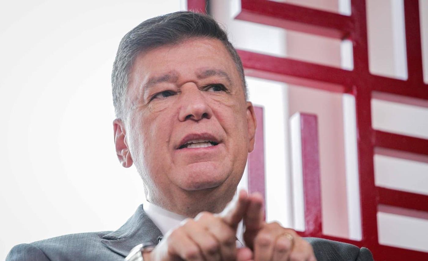 Presidente da CPMI do INSS insistirá em depoimento de Lulinha