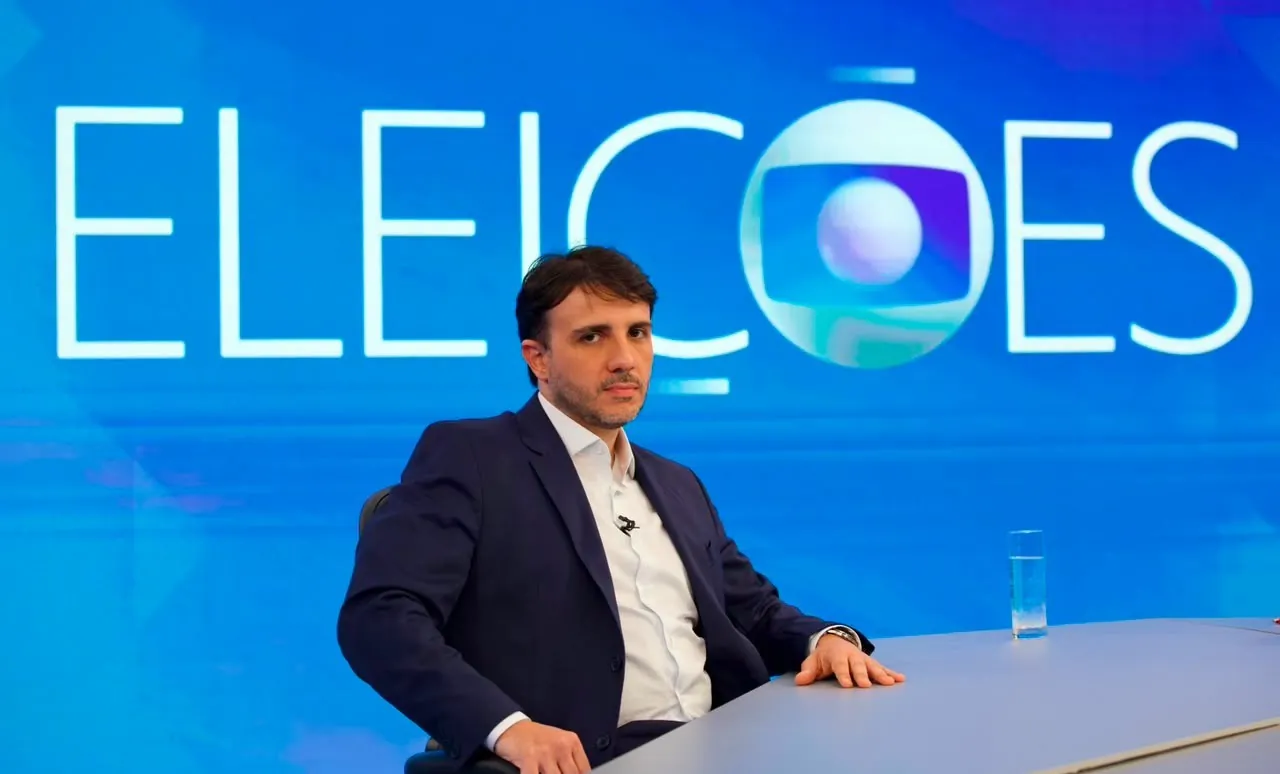 Renan Santos afirma que entrará com mandado de segurança para reverter decisão de Toffoli que suspende campanha