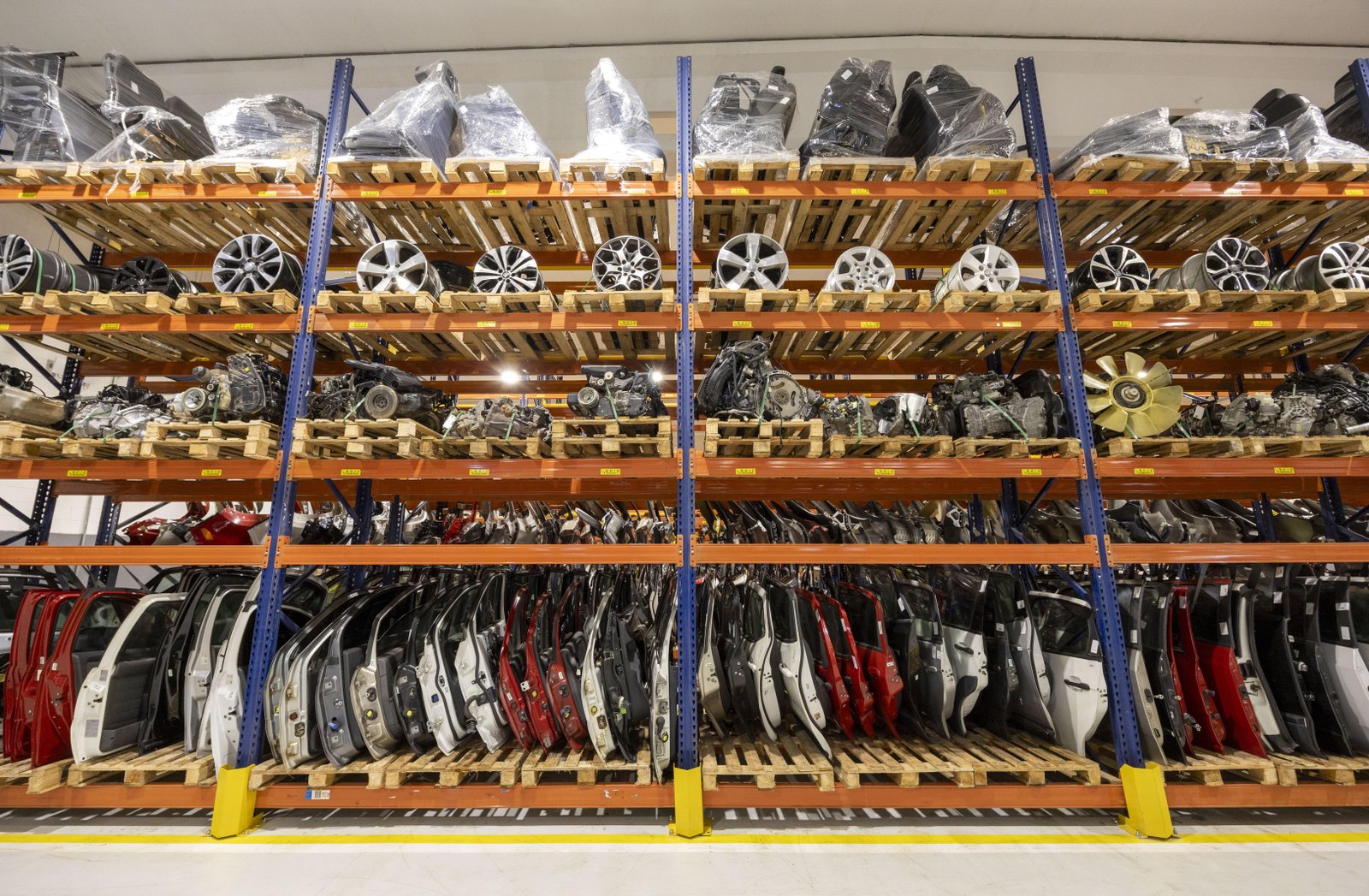 'Desmanche legal' da Stellantis, dona da Fiat, chega a 9 mil peças reaproveitadas em 6 meses | G1