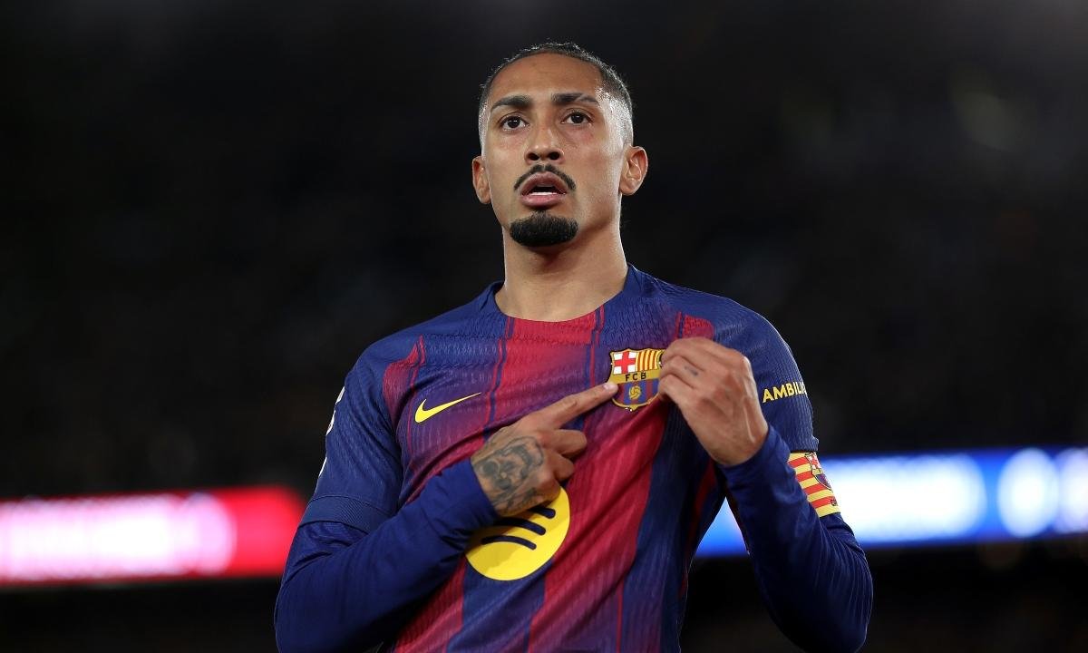 Barcelona gastou milhões com uniformes sem utilização; entenda