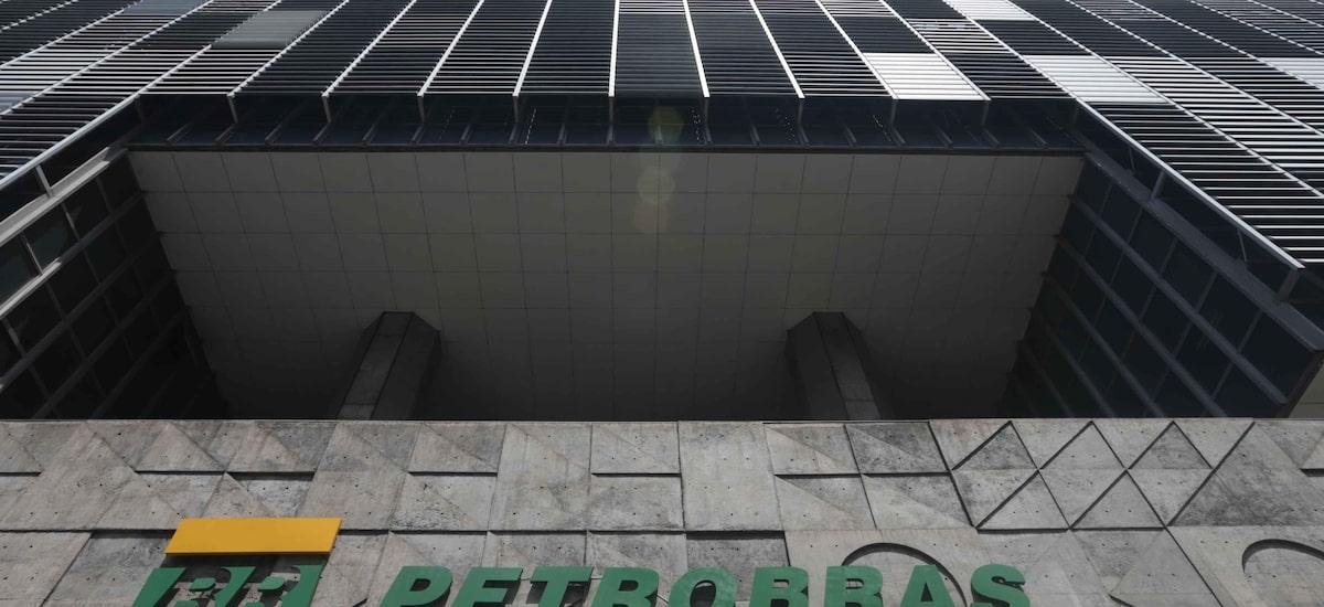 Petrobras oferece reajuste salarial de IPCA mais 0,5% a funcionários, e greve acaba