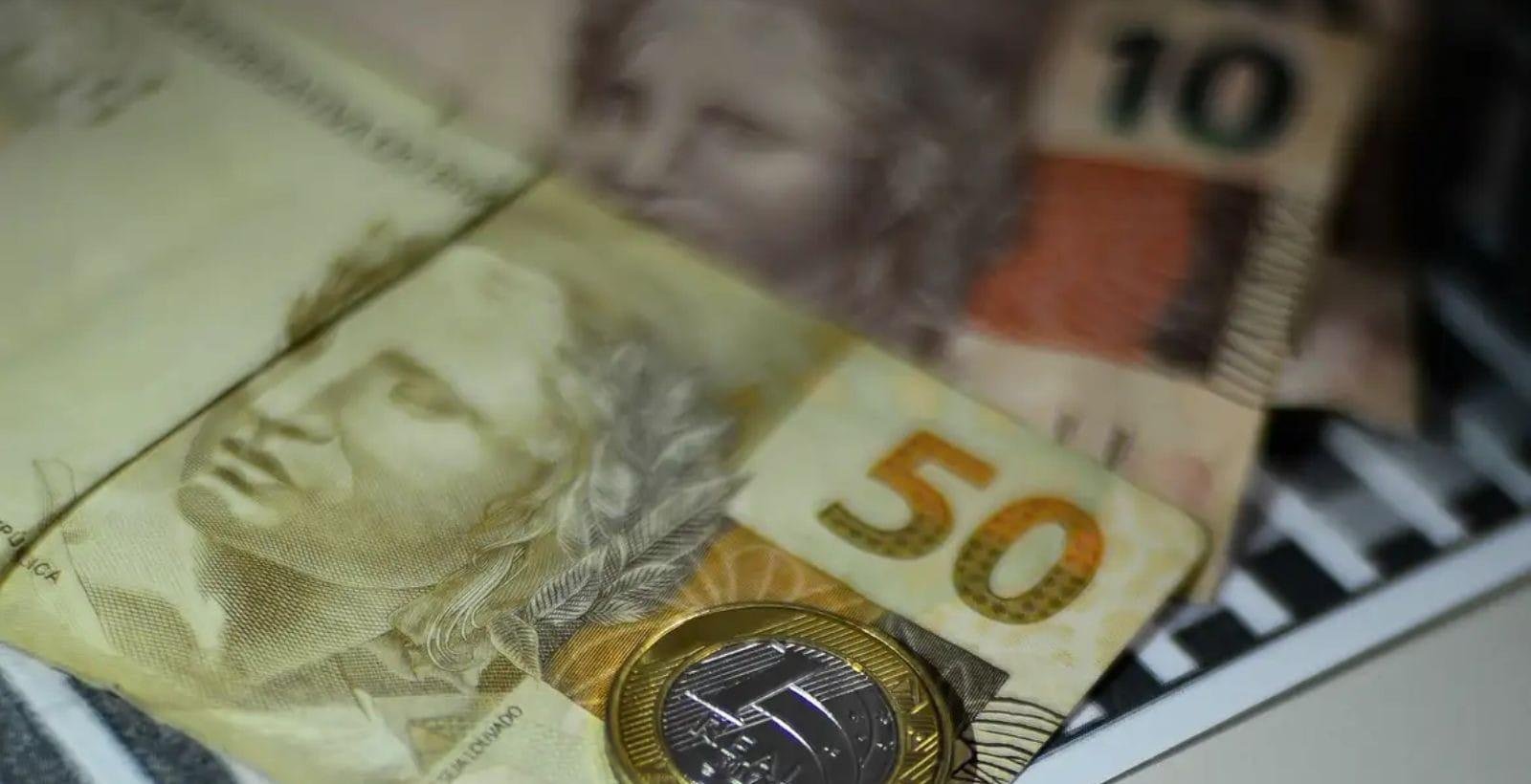 BC deve manter Selic a 15%, o maior patamar em quase 20 anos