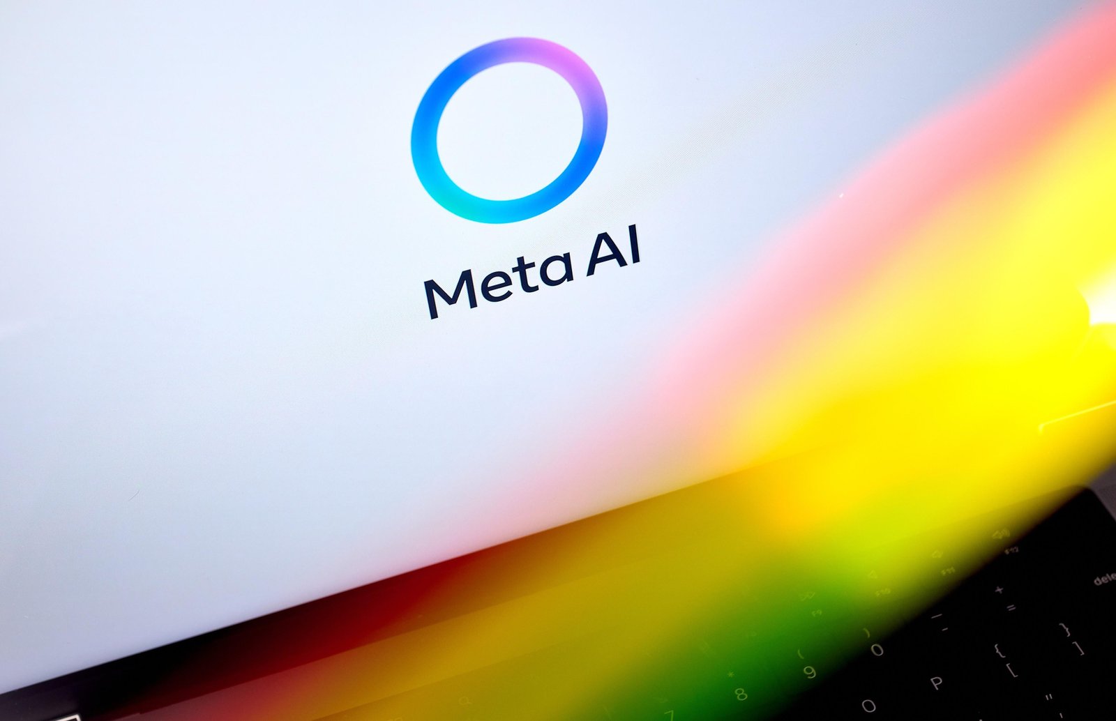 Meta testa ferramenta que usa inteligência artificial para pesquisar compras e sugerir lojas