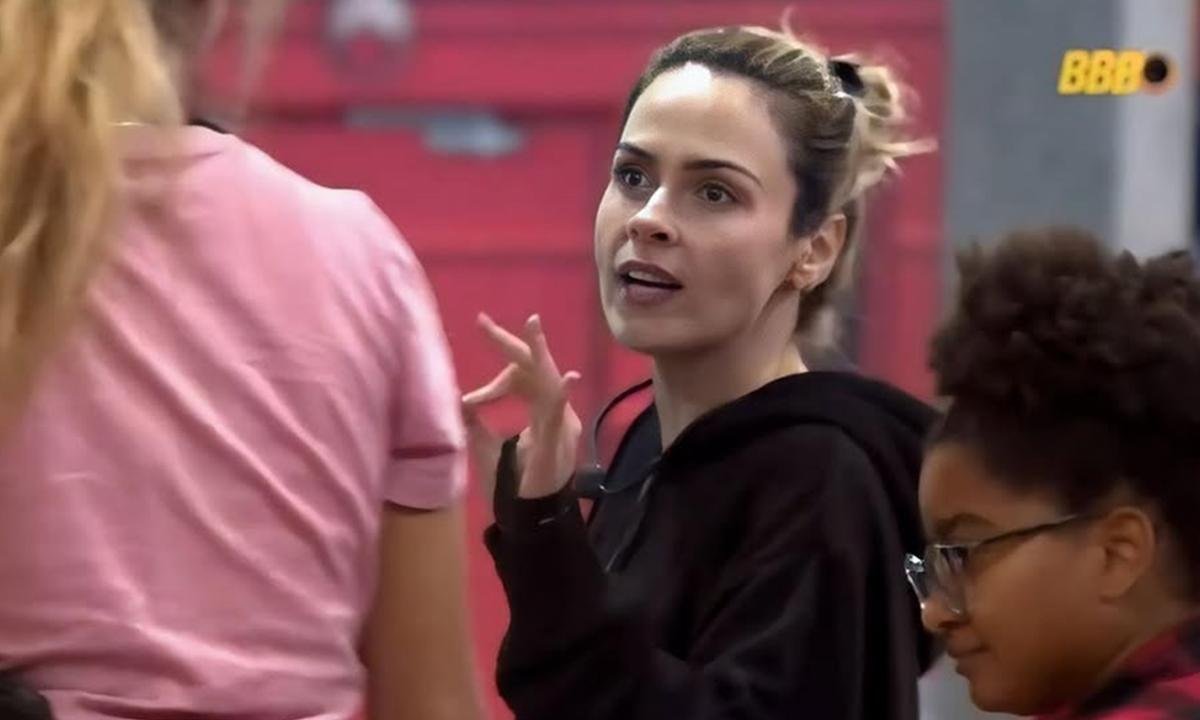 "Ana Louca": firmeza feminina vira "diagnóstico" em treta no BBB 26