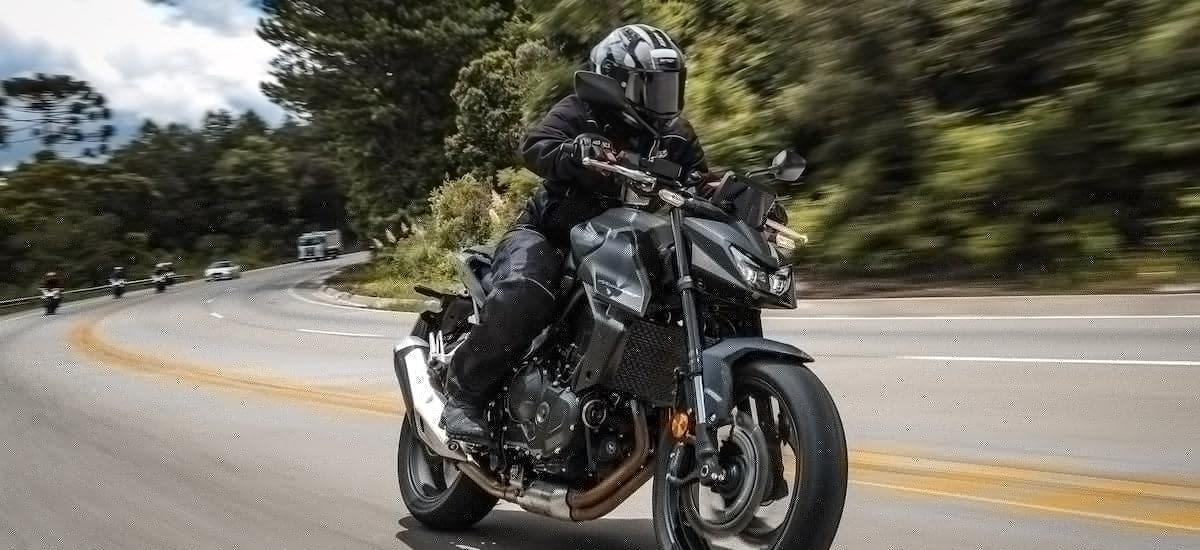 Honda CB750 Hornet 2026: motor 755 cc, 69 cv e preço no Brasil