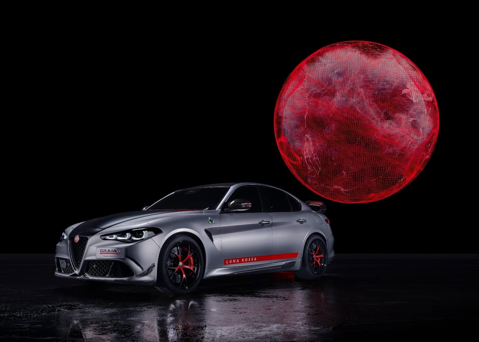 Alfa Romeo apresenta Giulia Quadrifoglio Luna Rossa; veja