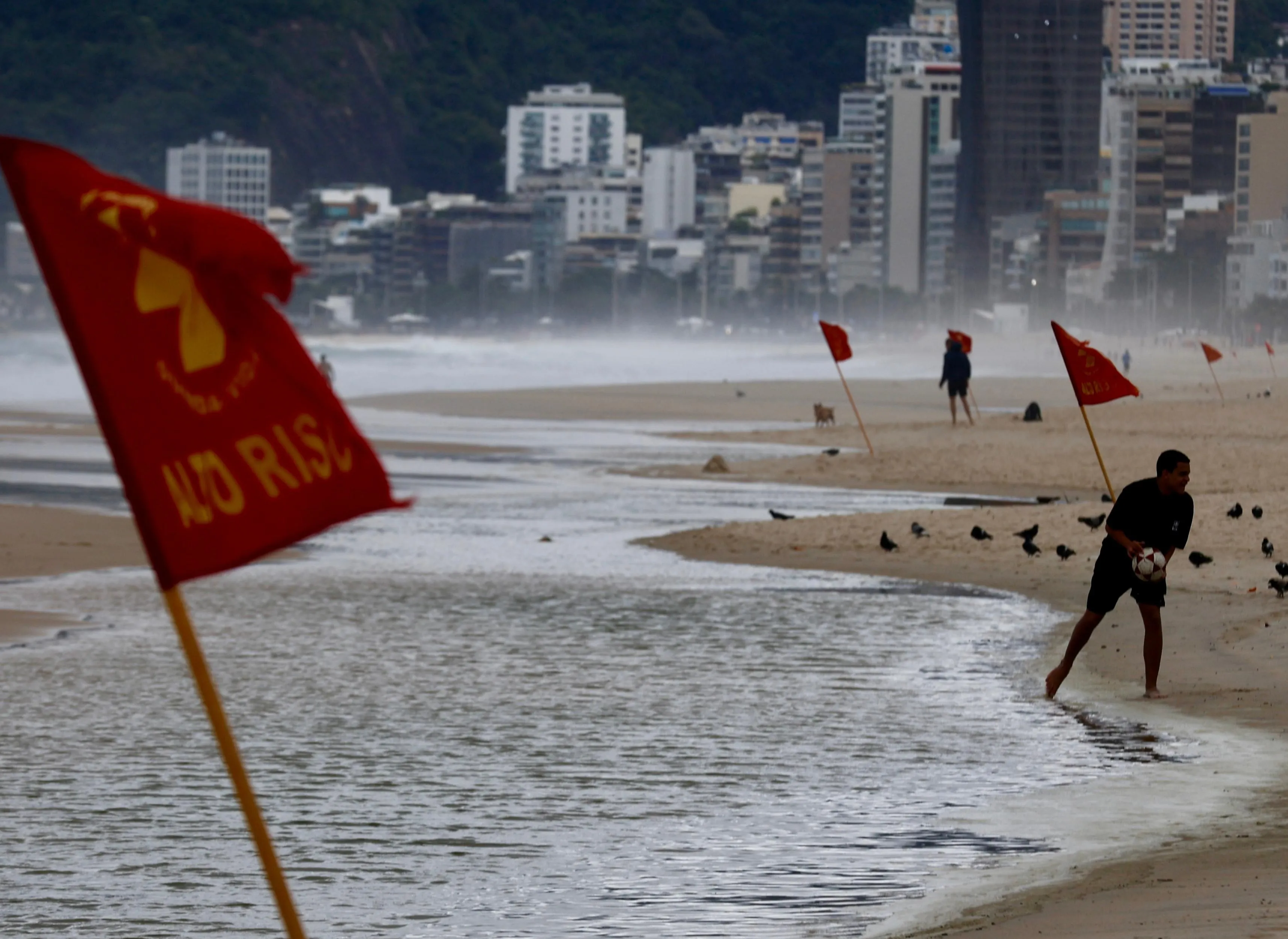 Frio no Sudeste, geada no Centro-Sul e calor de até 34°C: veja como fica o tempo nesta terça