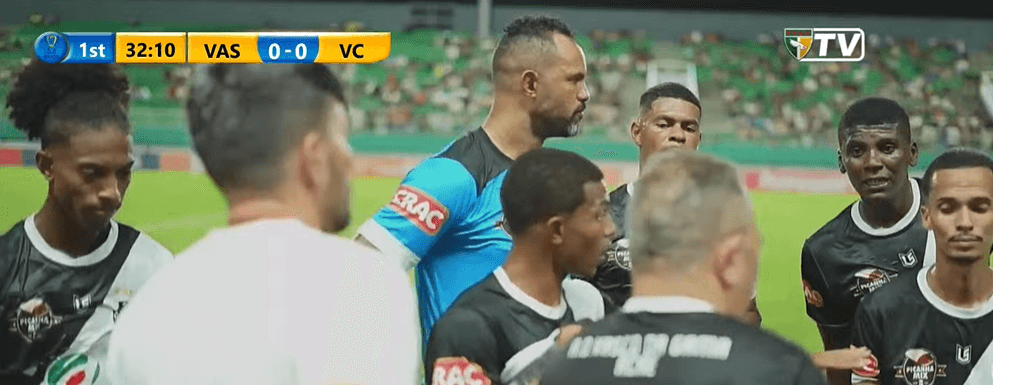 Goleiro Bruno pega 2 pênaltis, mas perde; veja como foi atuação