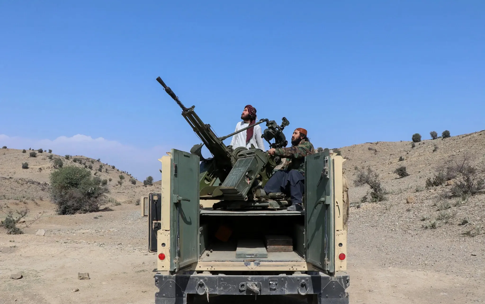 'Diálogo' de um lado, 'guerra aberta' do outro: Entenda a nova crise entre Afeganistão e Paquistão, apesar do cessar-fogo