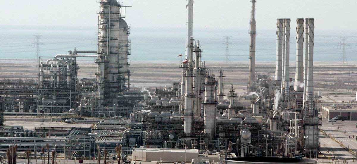 Arábia Saudita fecha refinaria operada pela Aramco após ataque com drones do Irã