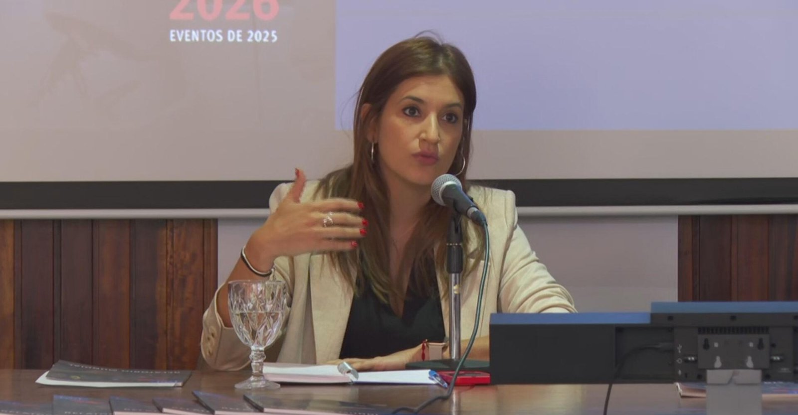 Recorde de feminicídio representa 'uma omissão do Estado, porque esse crime é evitável', diz diretora do Fórum de Segurança | G1