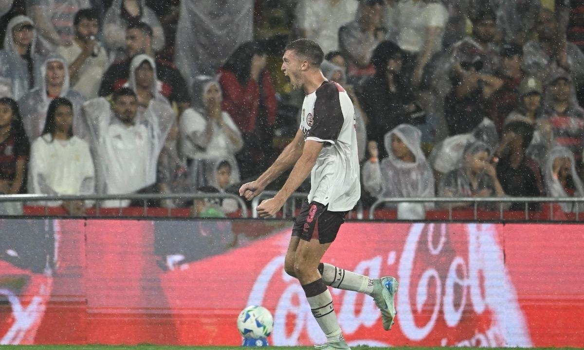 Lanús fatura prêmio milionário com a conquista da Recopa Sul-Americana