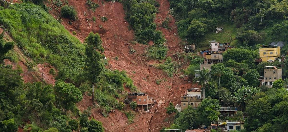 Menos de 10% dos moradores de Juiz de Fora recebem alertas de celular da Defesa Civil sobre chuva