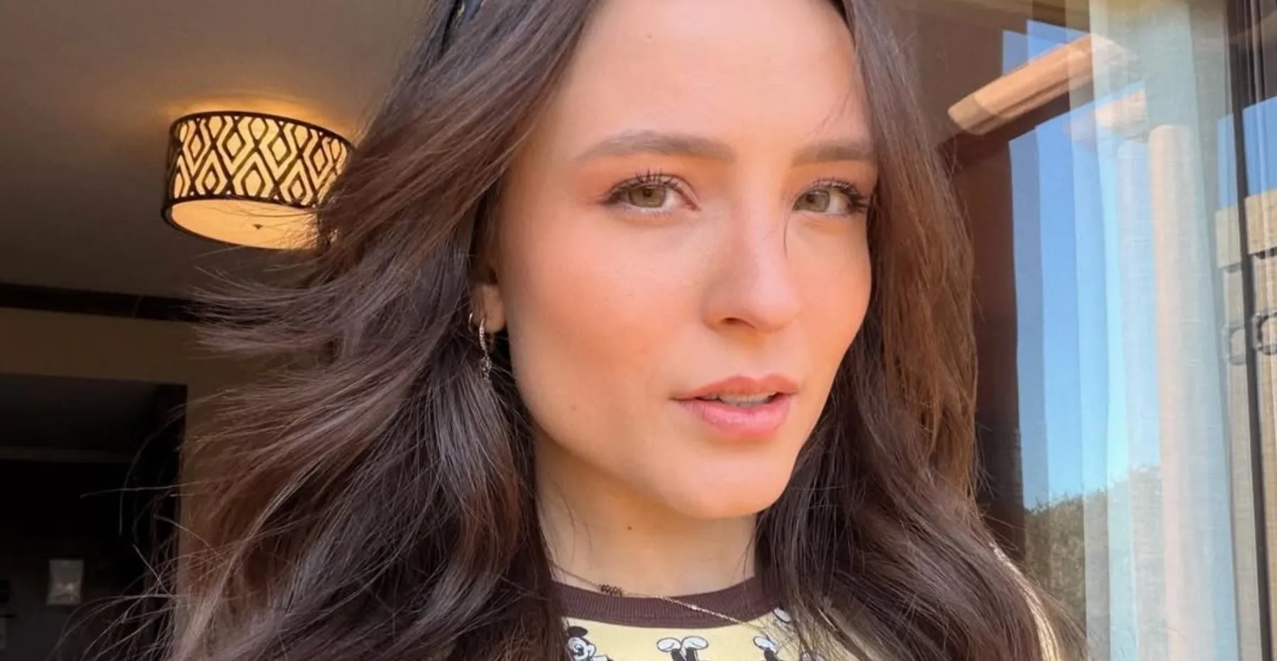 Larissa Manoela coloca endometriose em pauta e reforça importância da atenção à saúde feminina