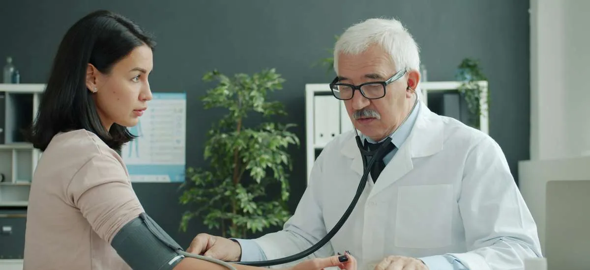 Entenda o papel do clínico médico no cuidado integral