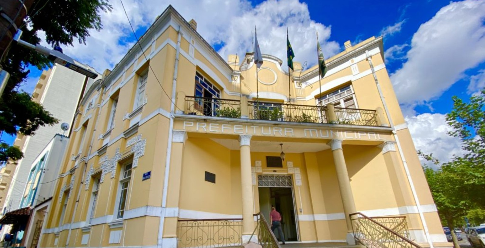 Prefeitura de Poços conclui tombamento do antigo prédio da ADM Municipal | G1