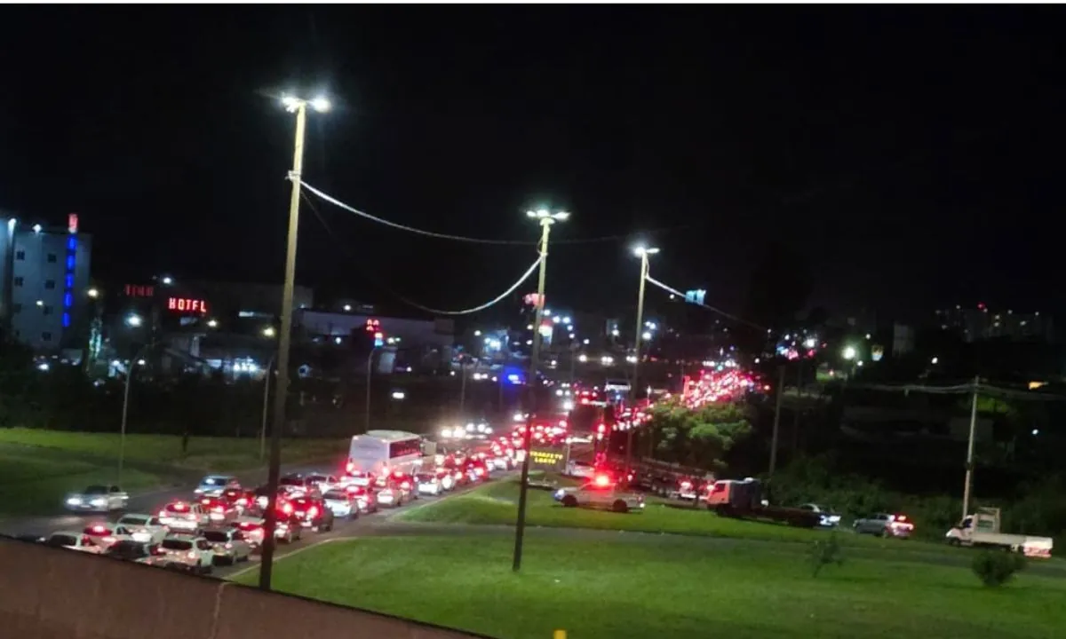 Show do Guns N’ Roses gera congestionamento de mais 13km em MS