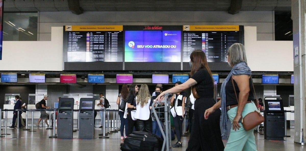 Drones provocam fechamento no aeroporto de Guarulhos (SP)