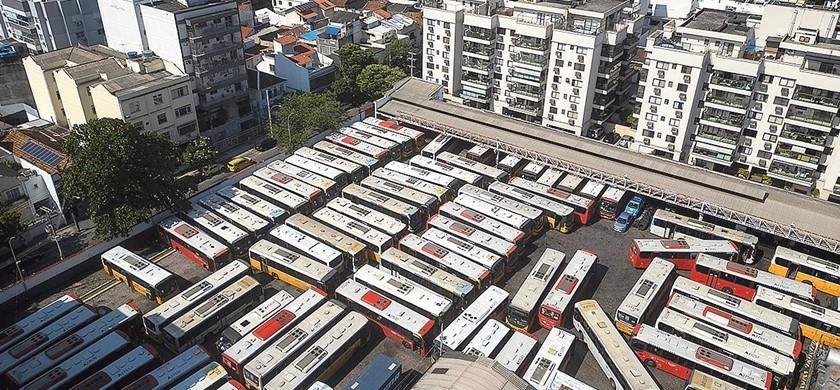 Em meio à crise dos ônibus na cidade do Rio, prefeitura leva coletivos para rodar em Nova Iguaçu e é notificada pelo Detro