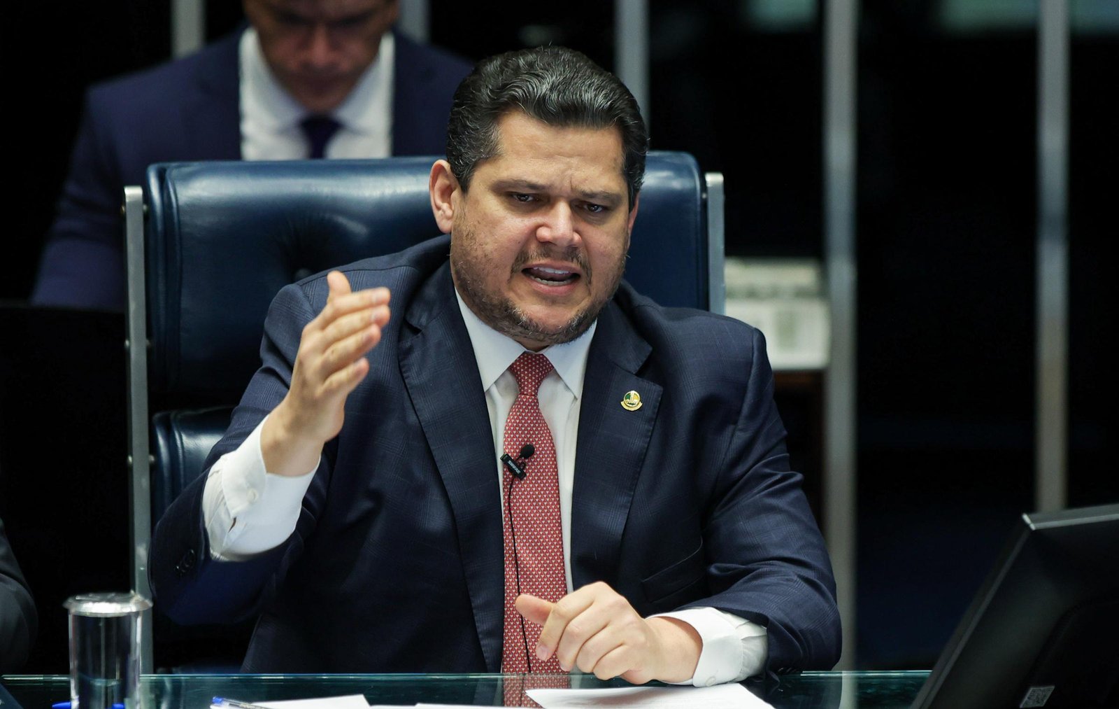 Redata: Alcolumbre encerra sessão sem votar estímulo a data centers